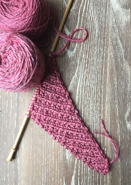 Reversible Boomerang with Farrow Ribs