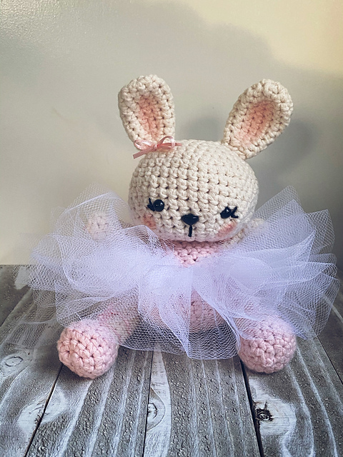 Ravelry: Ballerina Bunny pattern by Nicole Mansfield