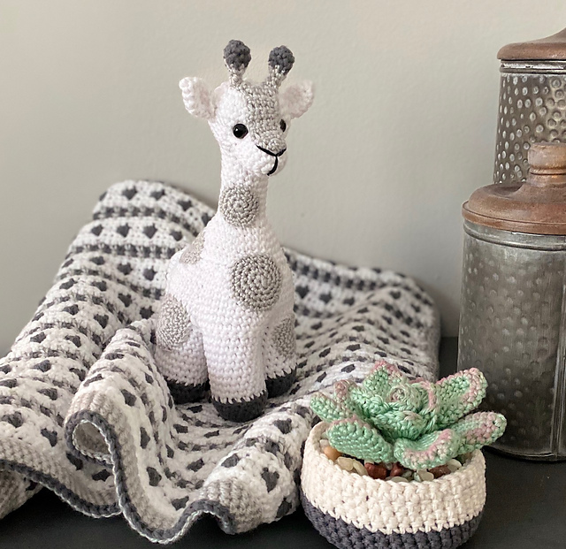 Modern Bean Stitch Baby Blanket