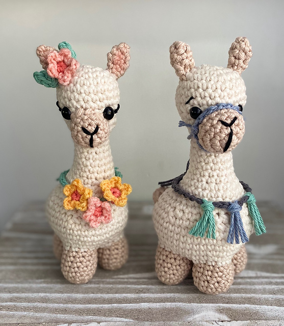 Ravelry: Llama pattern by Nicole Mansfield