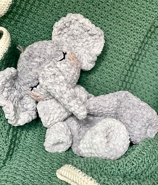 Elephant Lovey
