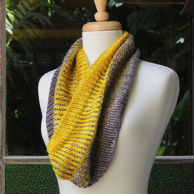 Quick 'n Squishy Cowl