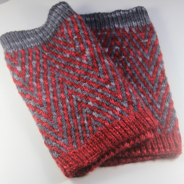 Herringbone Mosaic Cowl