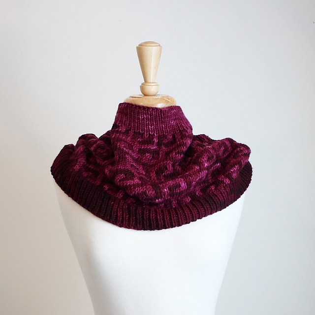 Scrolled  Mosaic Cowl
