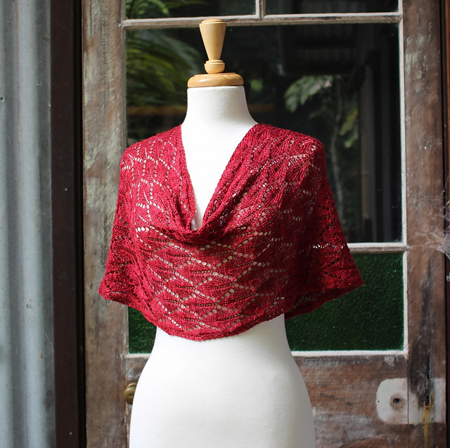 Flurry of Leaves Cowl