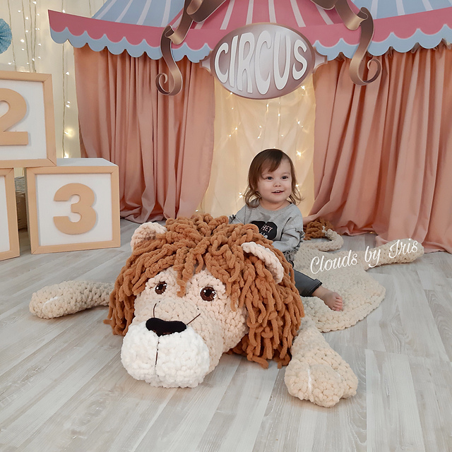 Lion plush Rug