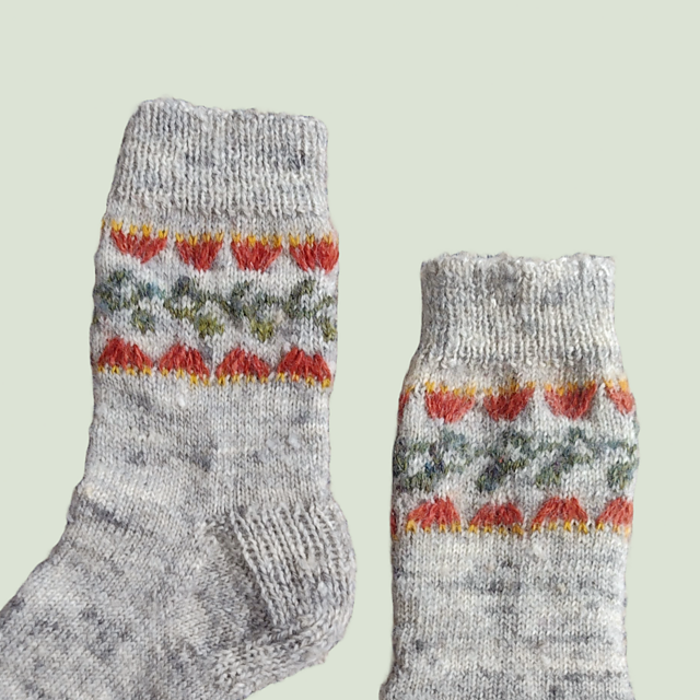 Pōhutukawa Wreath Socks