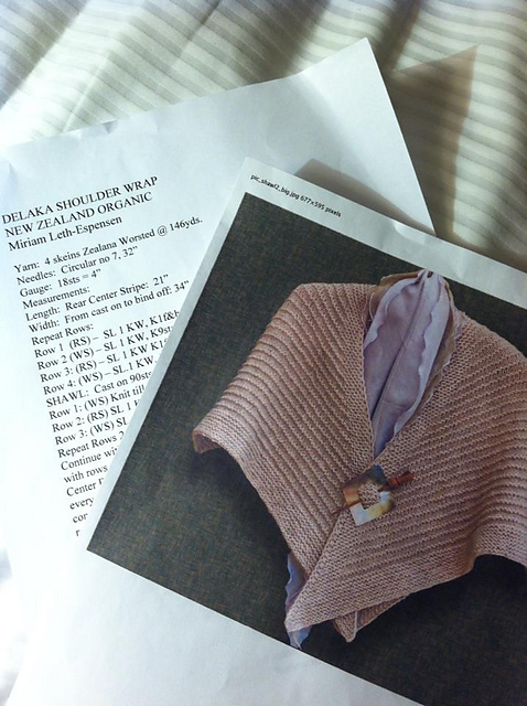 Delaka Shoulder Wrap