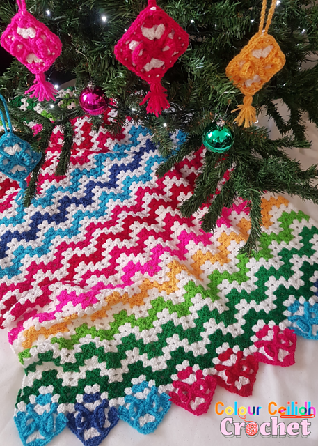Crochet Blanket “Christmas Present”