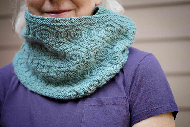 Continuous Crystals Cowl
