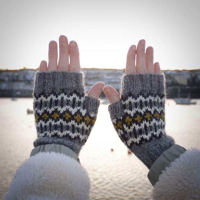 Porthallow Mittens