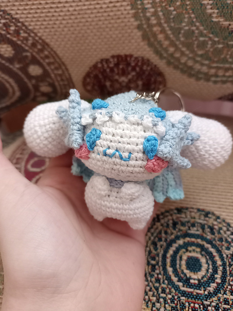 Cinnamoroll dragón blanco
