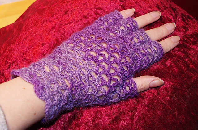 Elegant Fingerless Gloves