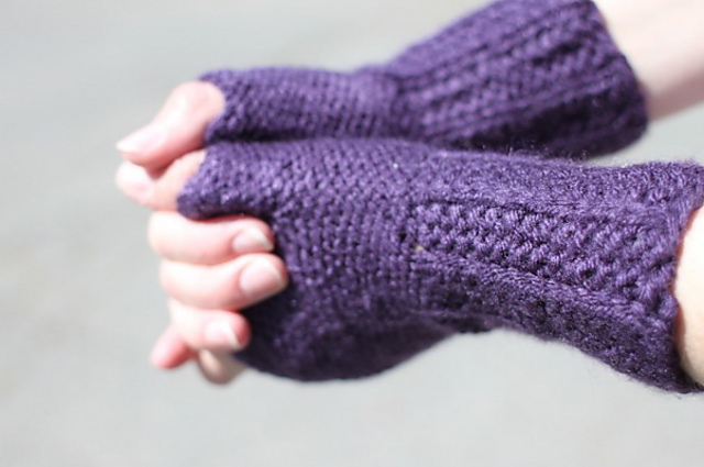 Cartrige Rib Fingerless Gloves