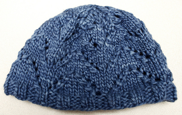 Semi-Slouchy Eyelet Hat (bulky)