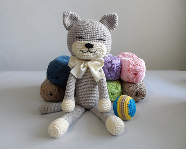 Cat Doll Amigurumi