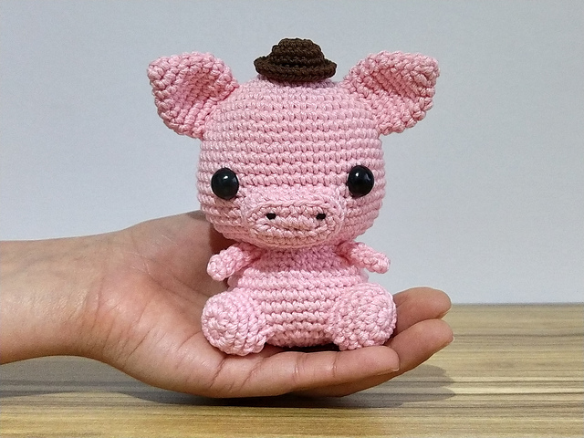 Pig Doll Amigurumi
