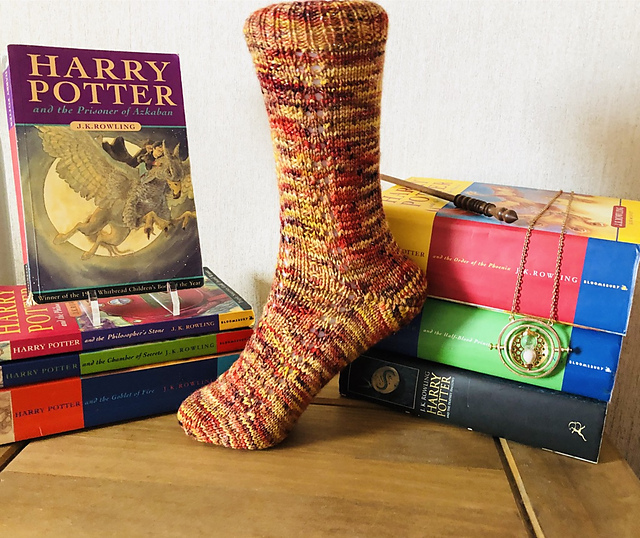 Paw Prints & Parchment Socks
