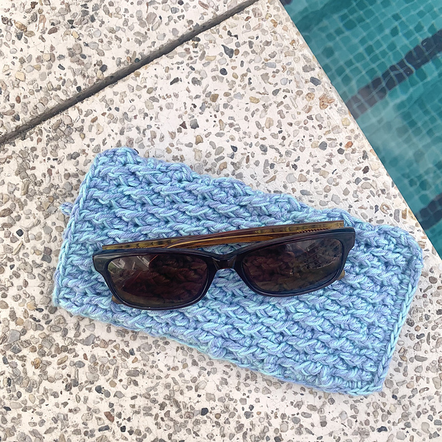Pool Ripple Sunglasses Case