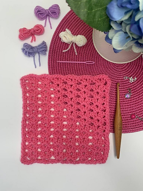 Iris Stitch Granny Square