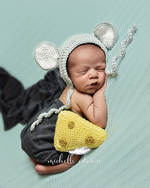 Cozy Mouse Bonnet & Cheese Rattle