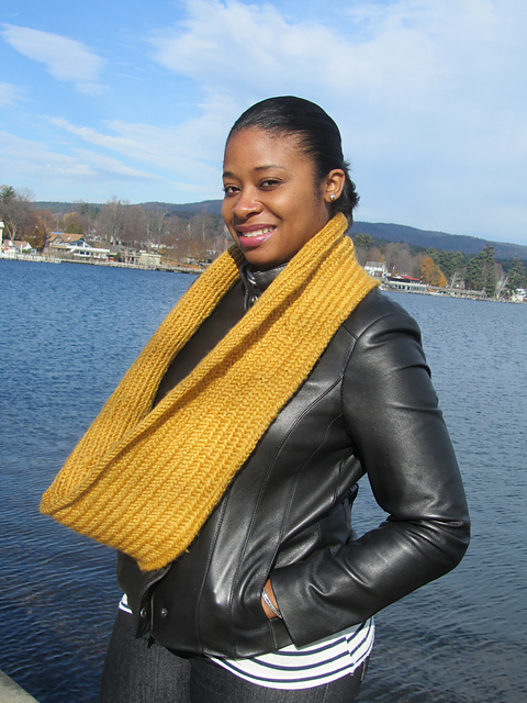 Herringbone Infinity Cowl