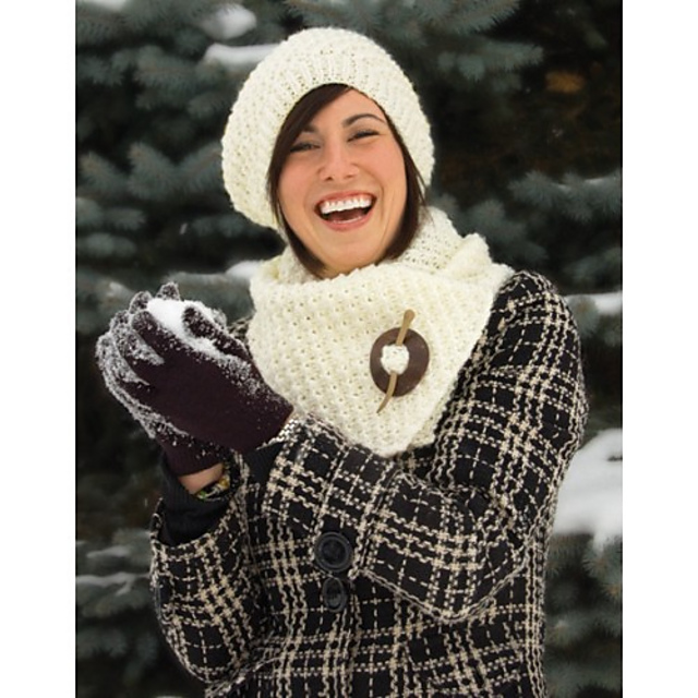 Knotted Aran Hat and Scarf