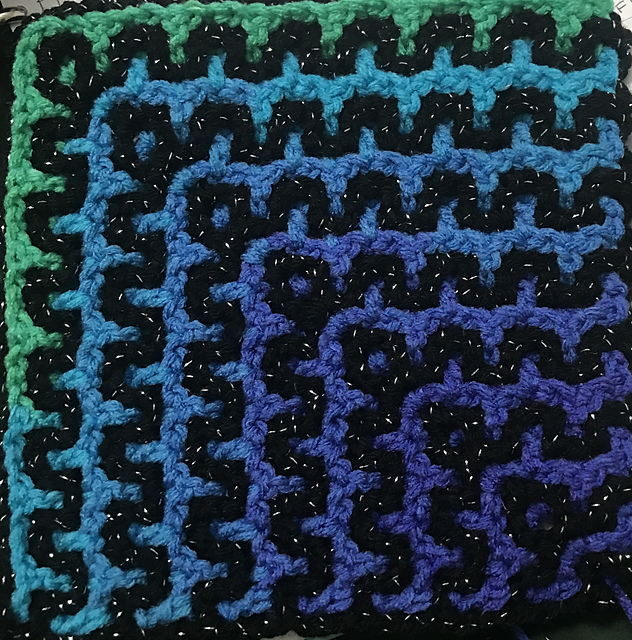 Interlocking Mitered Square 2