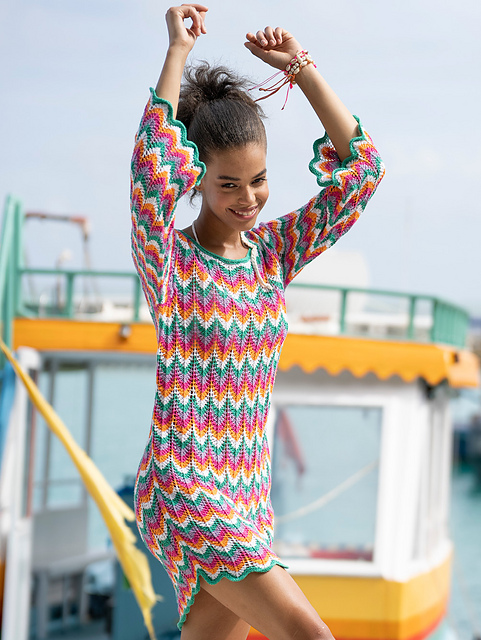 Sommerkleid mit Zackenmuster