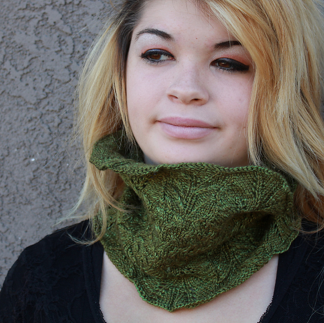 Leafy Wreath Cowl