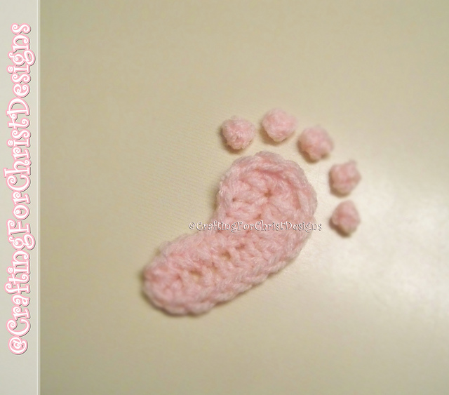 B's Lil' B-Day Footprints Applique
