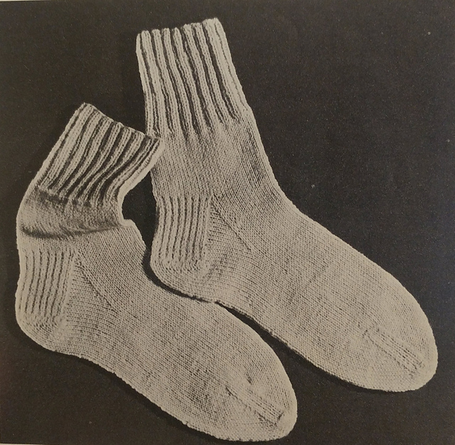 4-needle Socks B-531