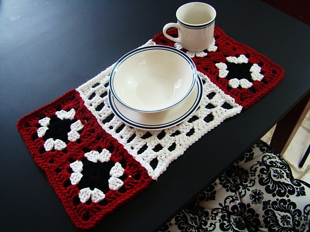Granny Place Mat