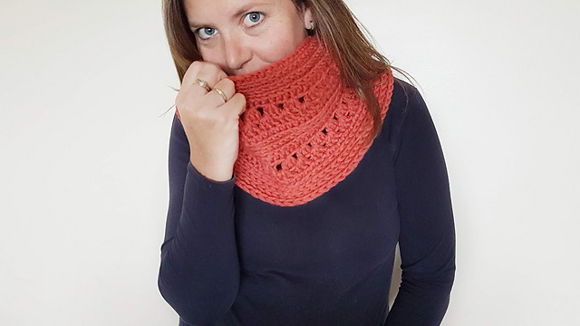 The Chelsea Cowl