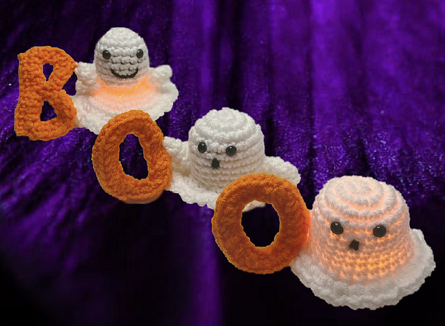 Friendly Ghosts Decor
