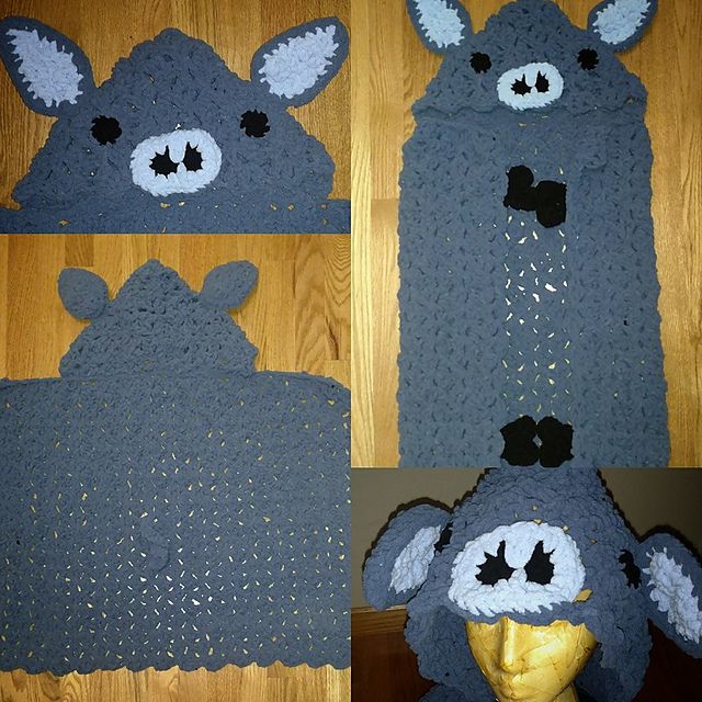 Hooded Pig Blanket