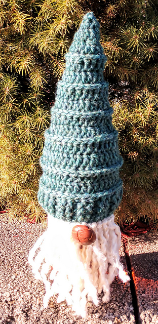 Pinegnome Wine Bottle Topper