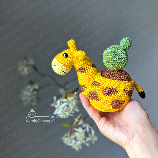 Giraffe Cactus Planter