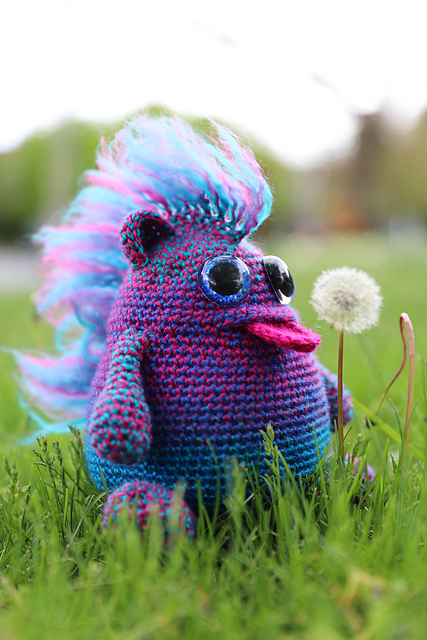 Ravelry: Egg Shape Monster Body with Overbite and No Legs pattern