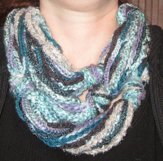Make the World's Easiest Crocheted Scarf