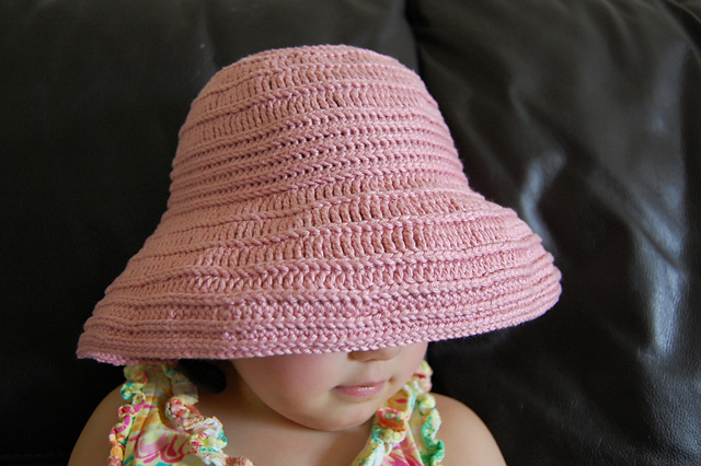 Toddler wide-brimmed crochet sun hat