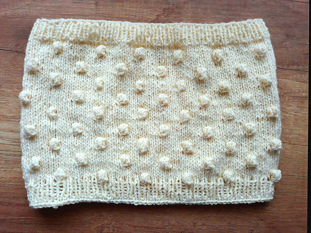 Snowflakes Neckwarmer