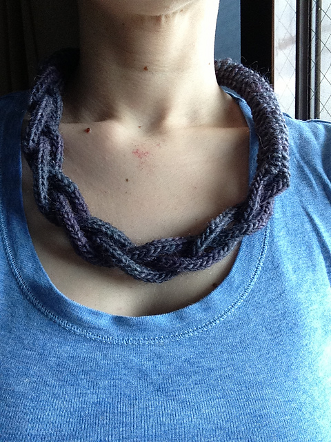 Tri-knit-y Necklace