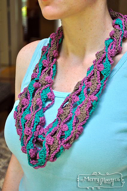 Clover Lattice Summer Cowl