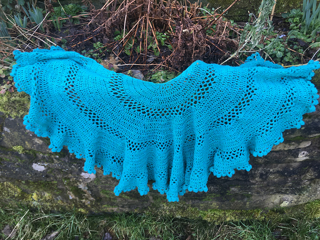 Jolly D Crescent Shawl