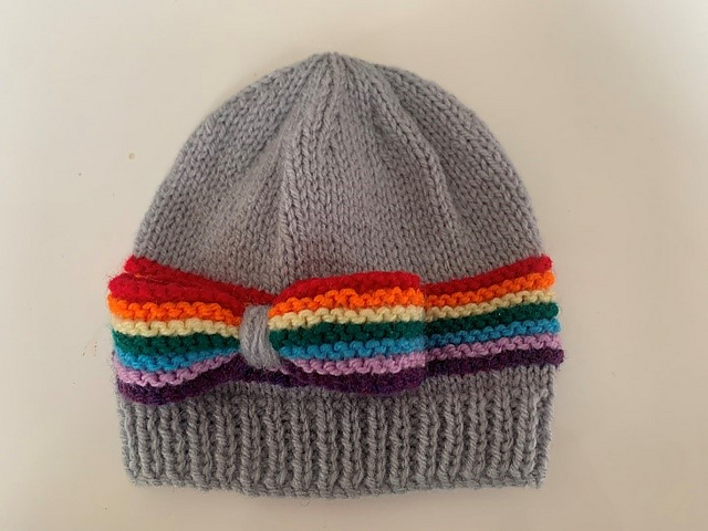 Bow rainbow hat
