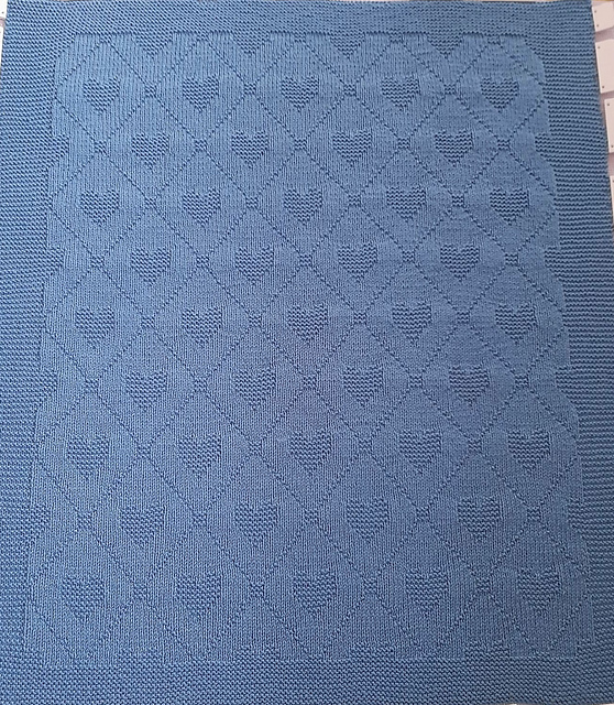 Tudor hearts blanket