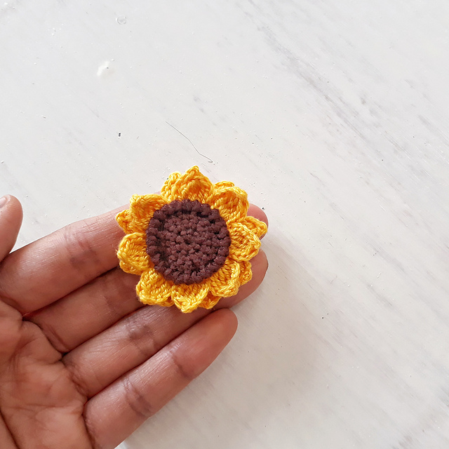 Ravelry: Sunflower Applique pattern by Shai De