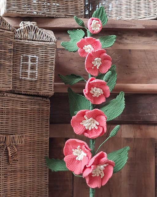 Art of Botanical Crochet "Mom's Mallow"