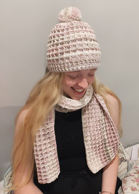 Winter waffles hat and scarf